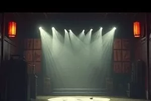 呱呱视频主推剧集《星轨残响》横版主视觉，环形空间站与深蓝色星云